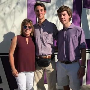 Meet your Posher, Debbie